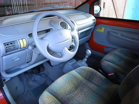 '00 RENAULT TWINGO